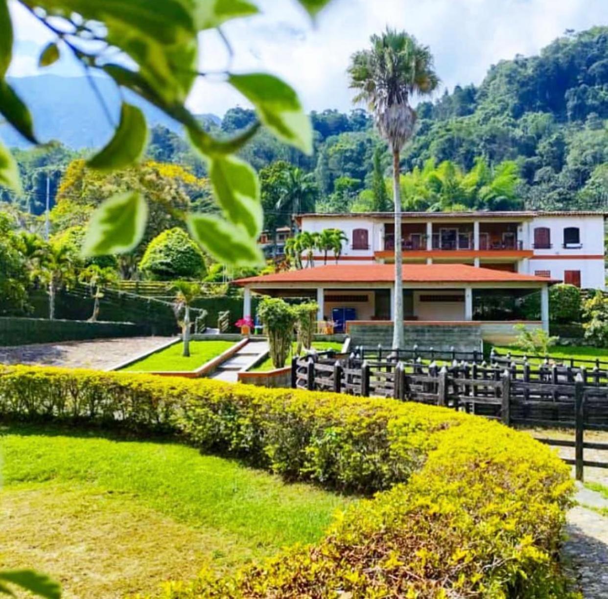 Granja Del Cafe Hotel Y Centro De Convenciones Venecia  Εξωτερικό φωτογραφία